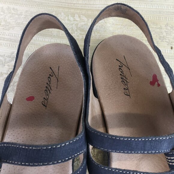 Trotters Katarina 3 Sandals Blue 10.5 M - Picture 4 of 9